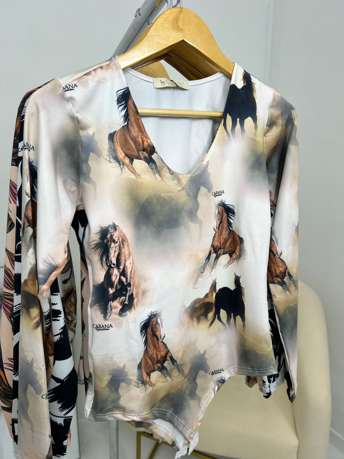 01 body feminino gateado