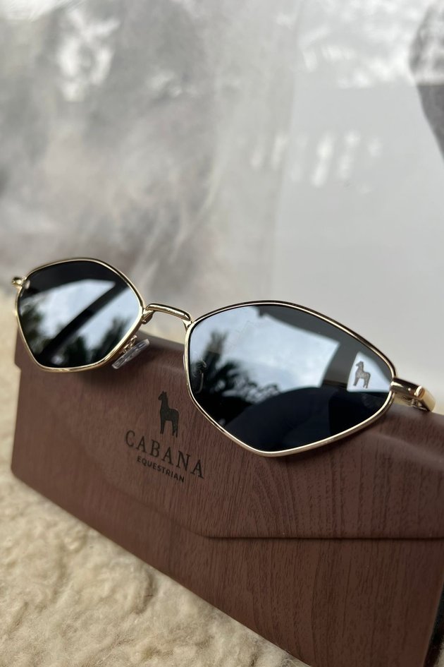 01 oculos cabana larissa