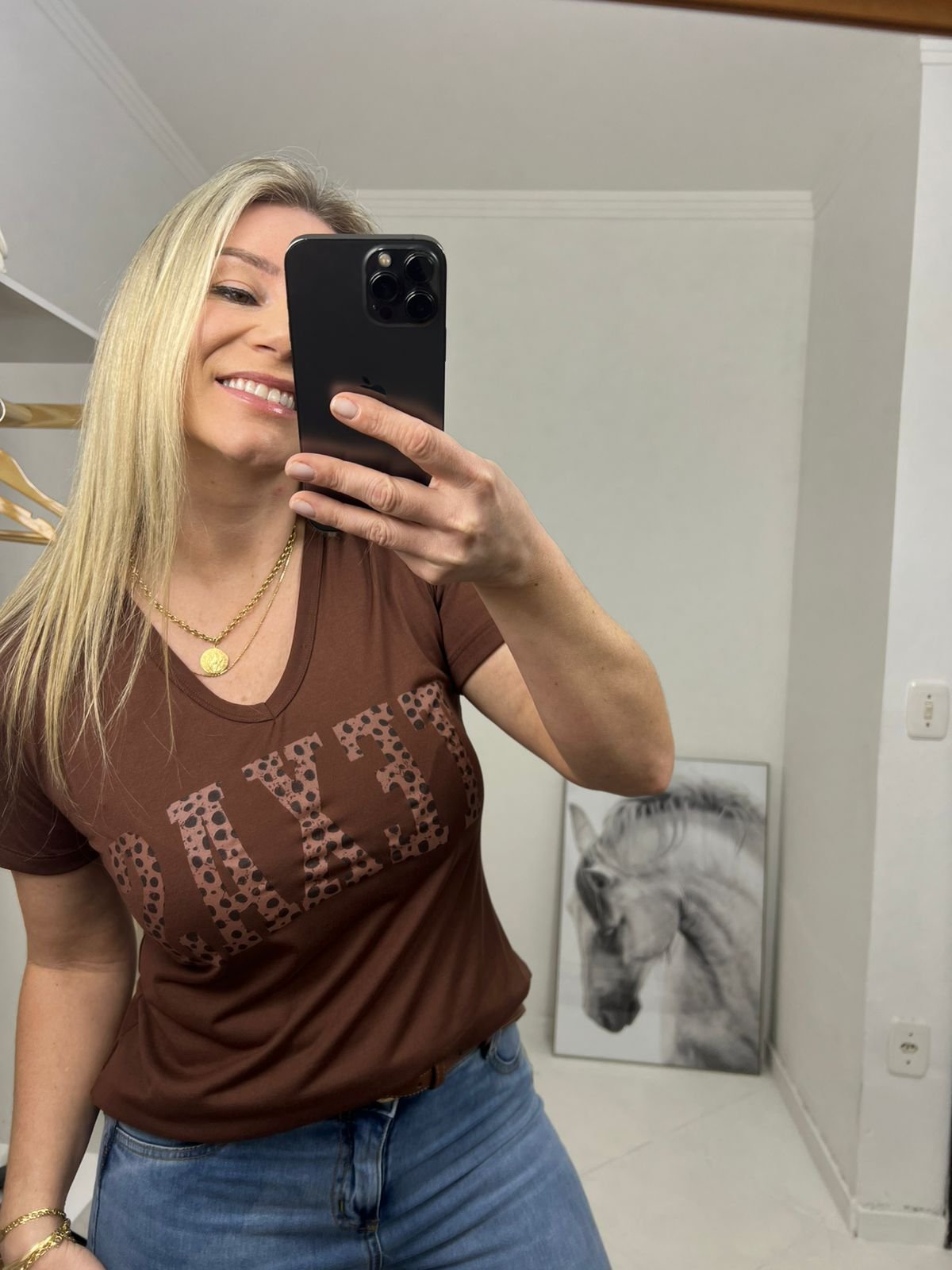 02 t shirt feminina isis