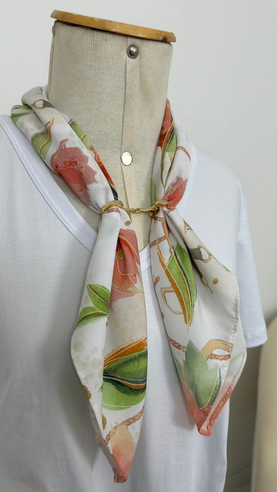 27 lenco feminino cabana