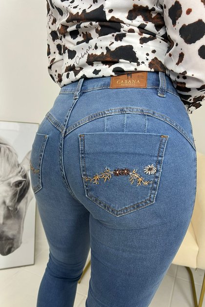 01 calca boot cut monica