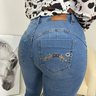 01 calca boot cut monica